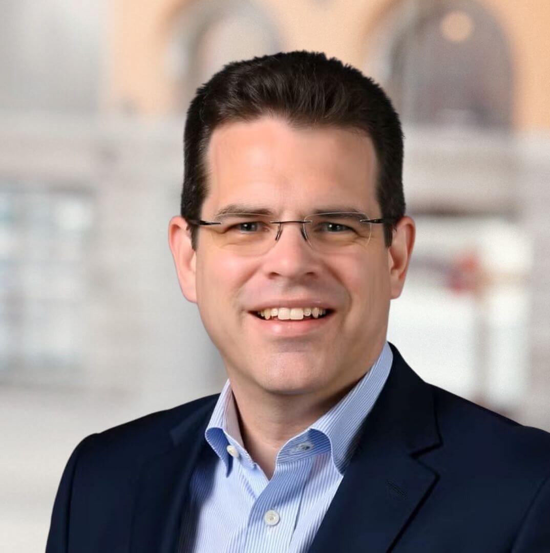 Picture of Alexander Hoffmann